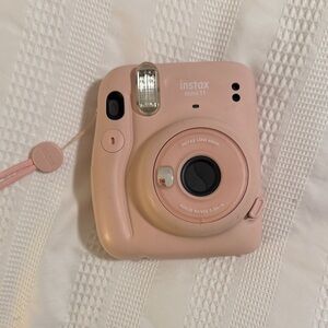 Instax Mini 11 Blush Pink Camera